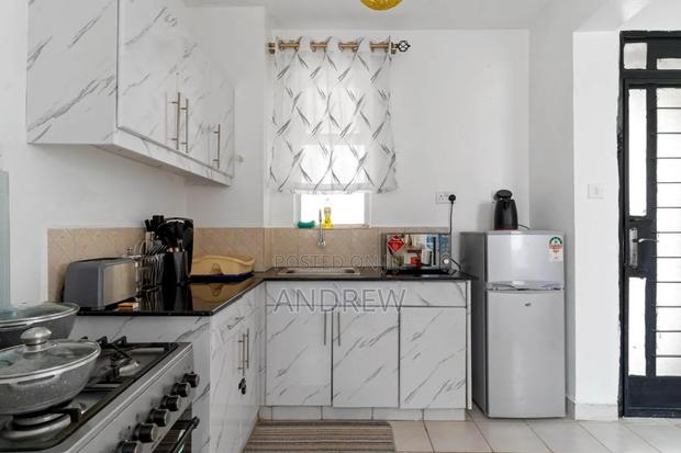 1br Fully Furnished Apartment – Racecourse Gardens (Short Long Stay) - thumbnail 3