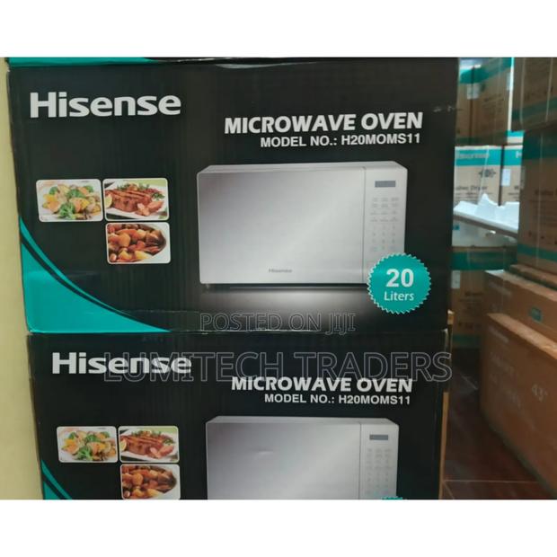 Hisense 700w 20l Digital Microwave Oven Silver - main view