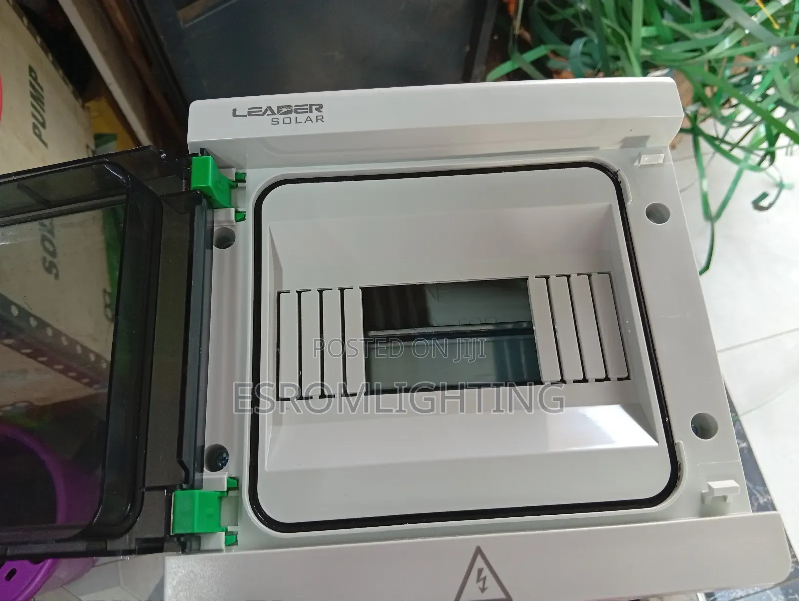 Leader Solar 8way Distribution Box