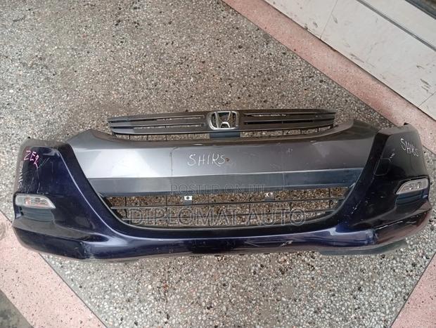 Honda Insight Front Bumper.