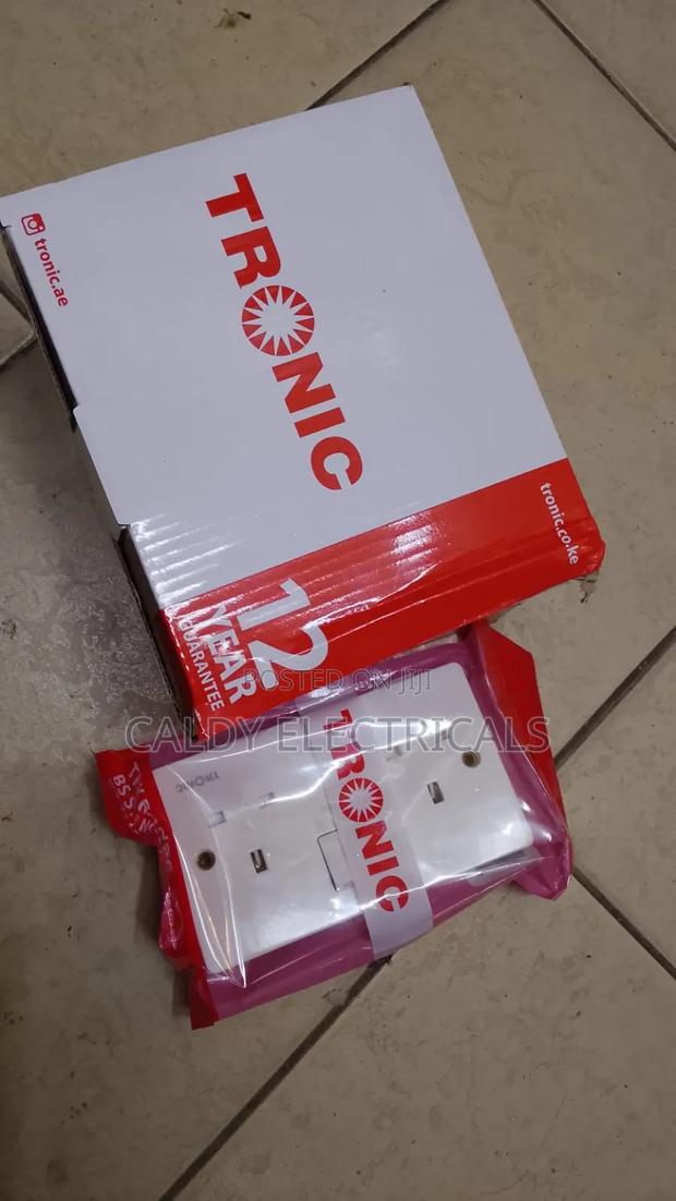 Tronic Twin Sockets 13a - main view