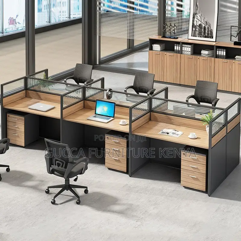 Modern 6-seater Modular Office Workstation
