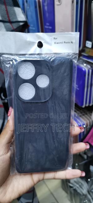 Zaozi Plain Black Soft Silicone Slim Back Case for Poco F6 - thumbnail 2