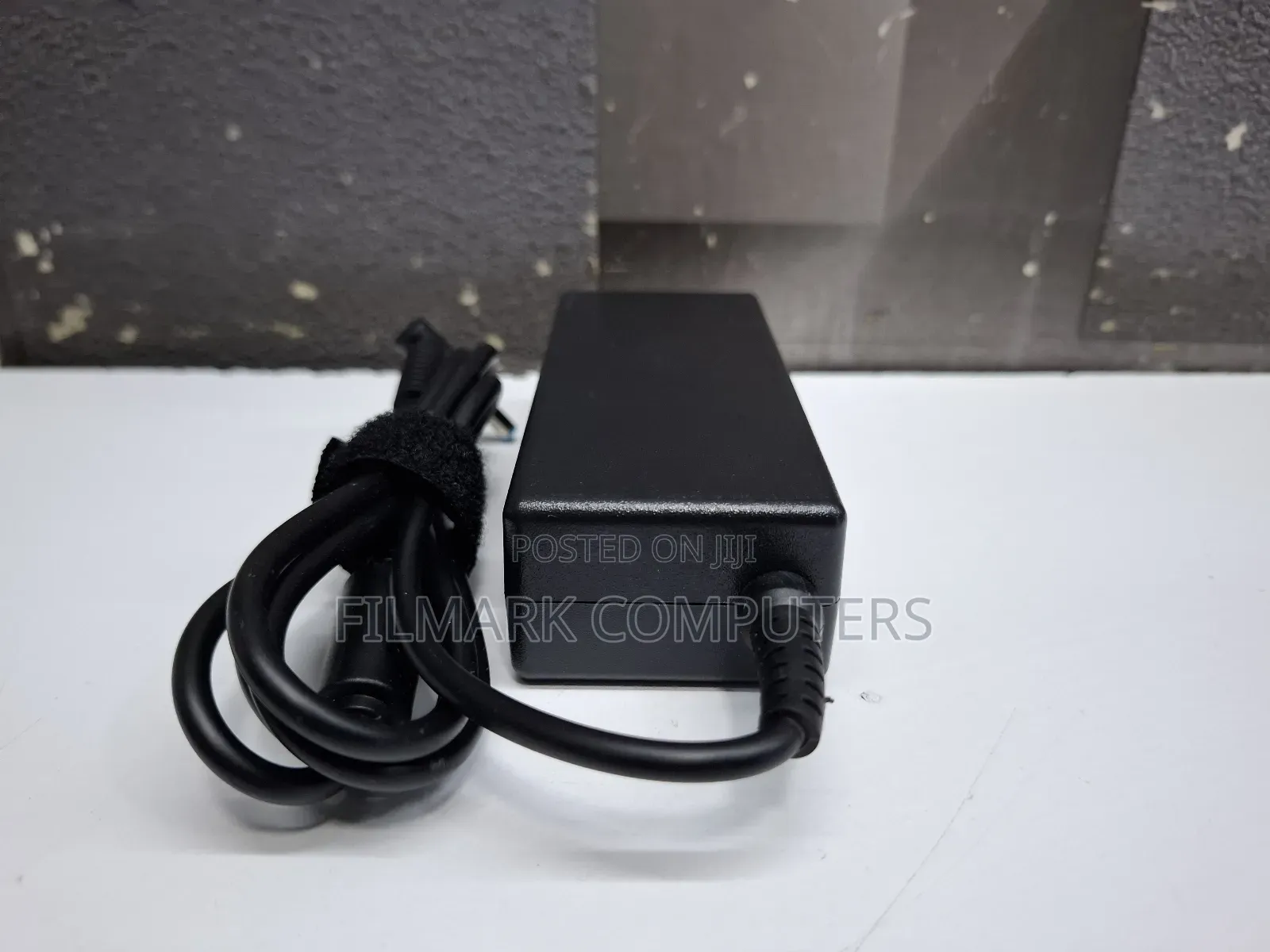 Hp Blue Pin Charger/Adaptor 19.5v 3.33a 4.5 X 3.0