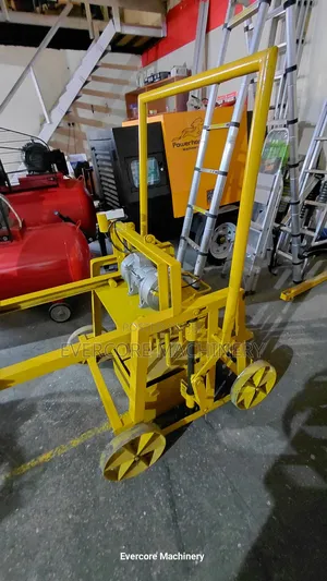 Commercial Hollow Block Making Machine With Vibration Motor.