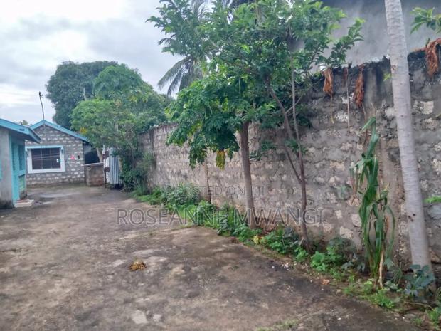3bdrm Bungalow in Kerala Estate, Malindi for sale