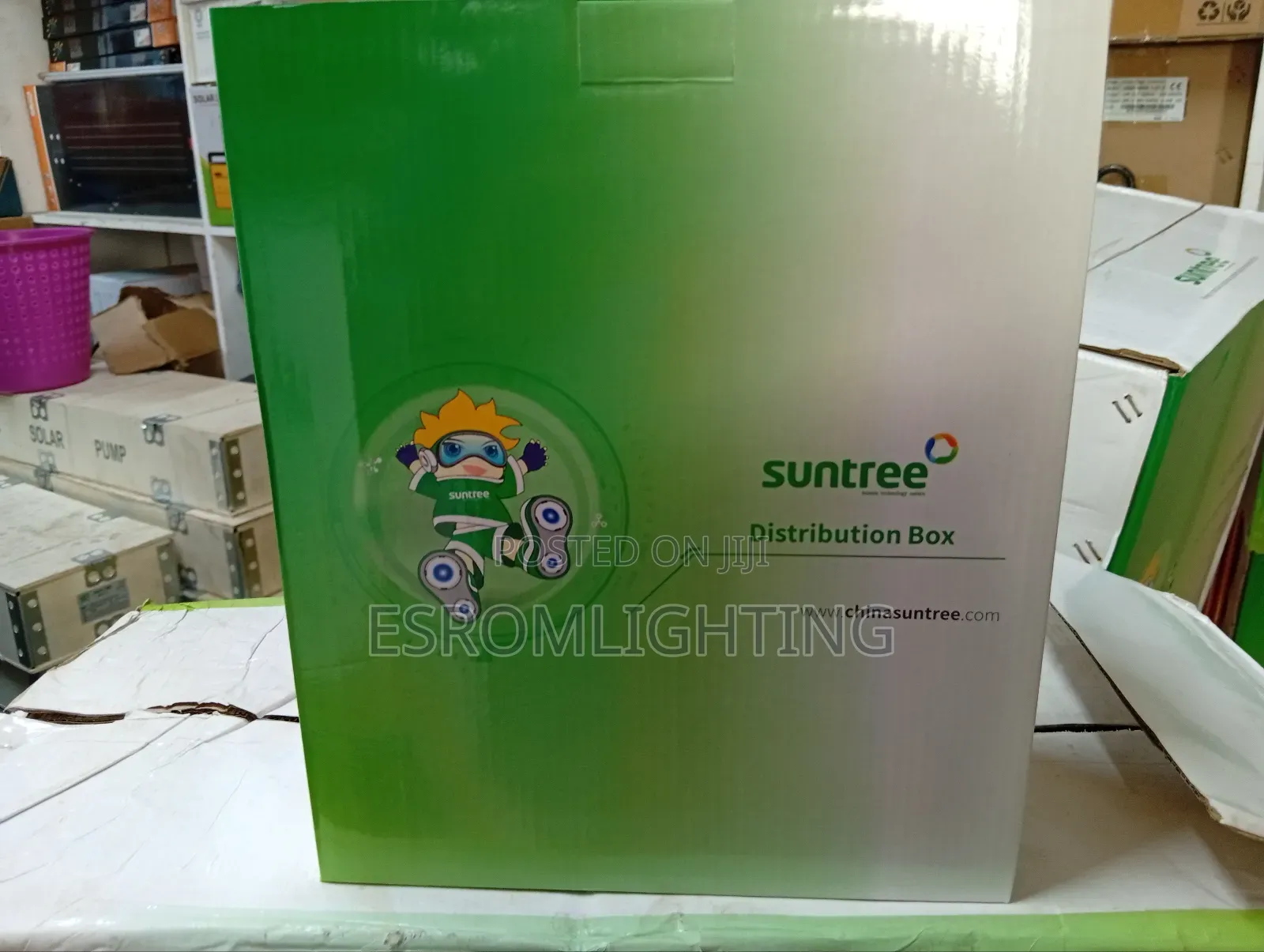 Suntree 12 Way Distribution Box
