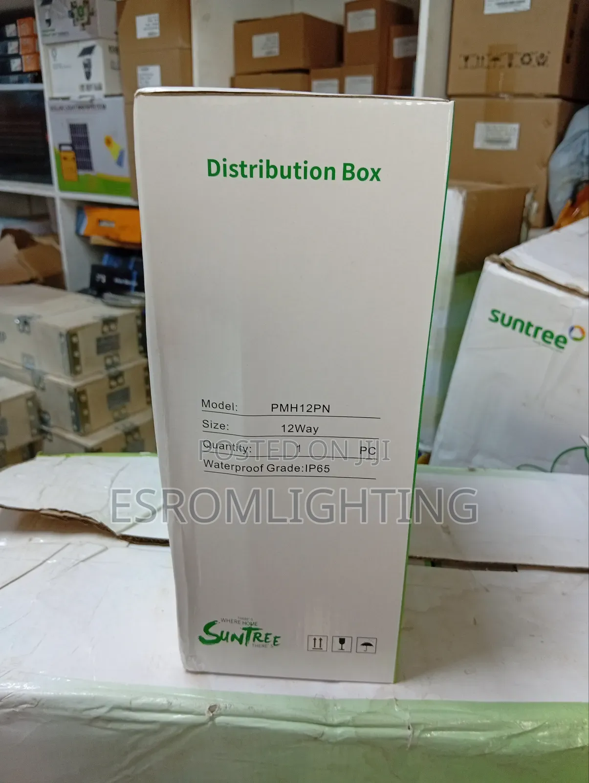 Suntree 12 Way Distribution Box