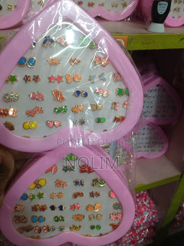 Plastic Earrings - thumbnail 3