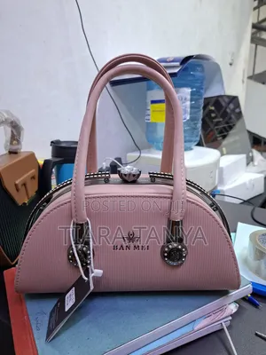 Valentine Offer on Handbags