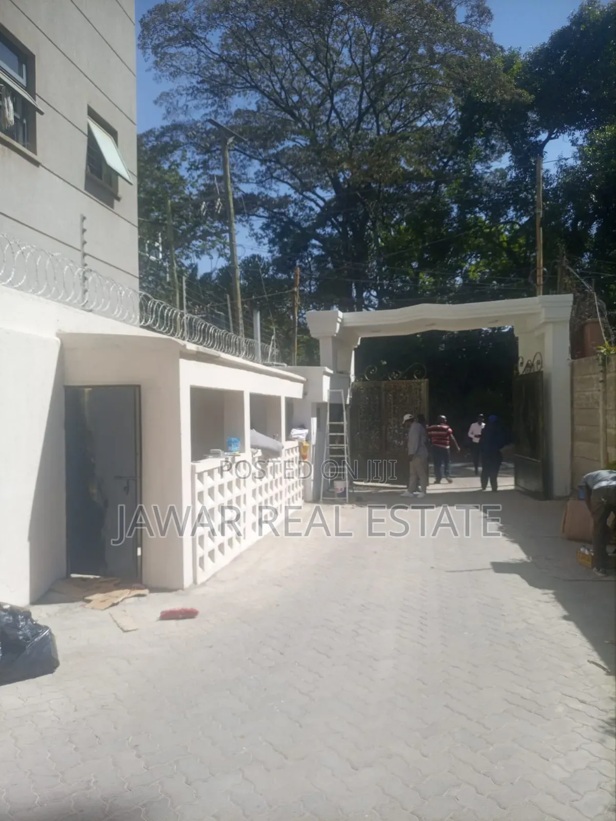 4bdrm Apartment in Krishna Pointe, Riverside Drive for sale