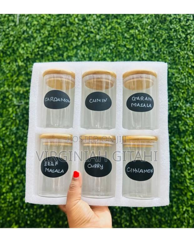 *6-pack Round Glass Jars With Bamboo Lid And Spoon*