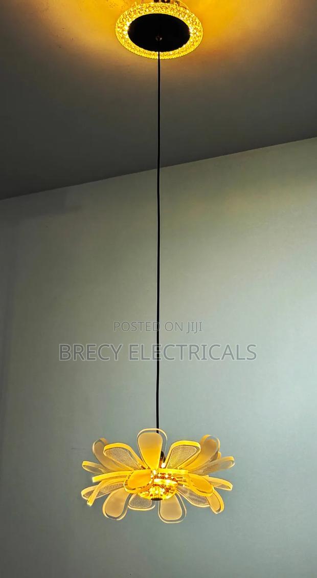 Modern Flower-Shaped Led Pendant Light - main view