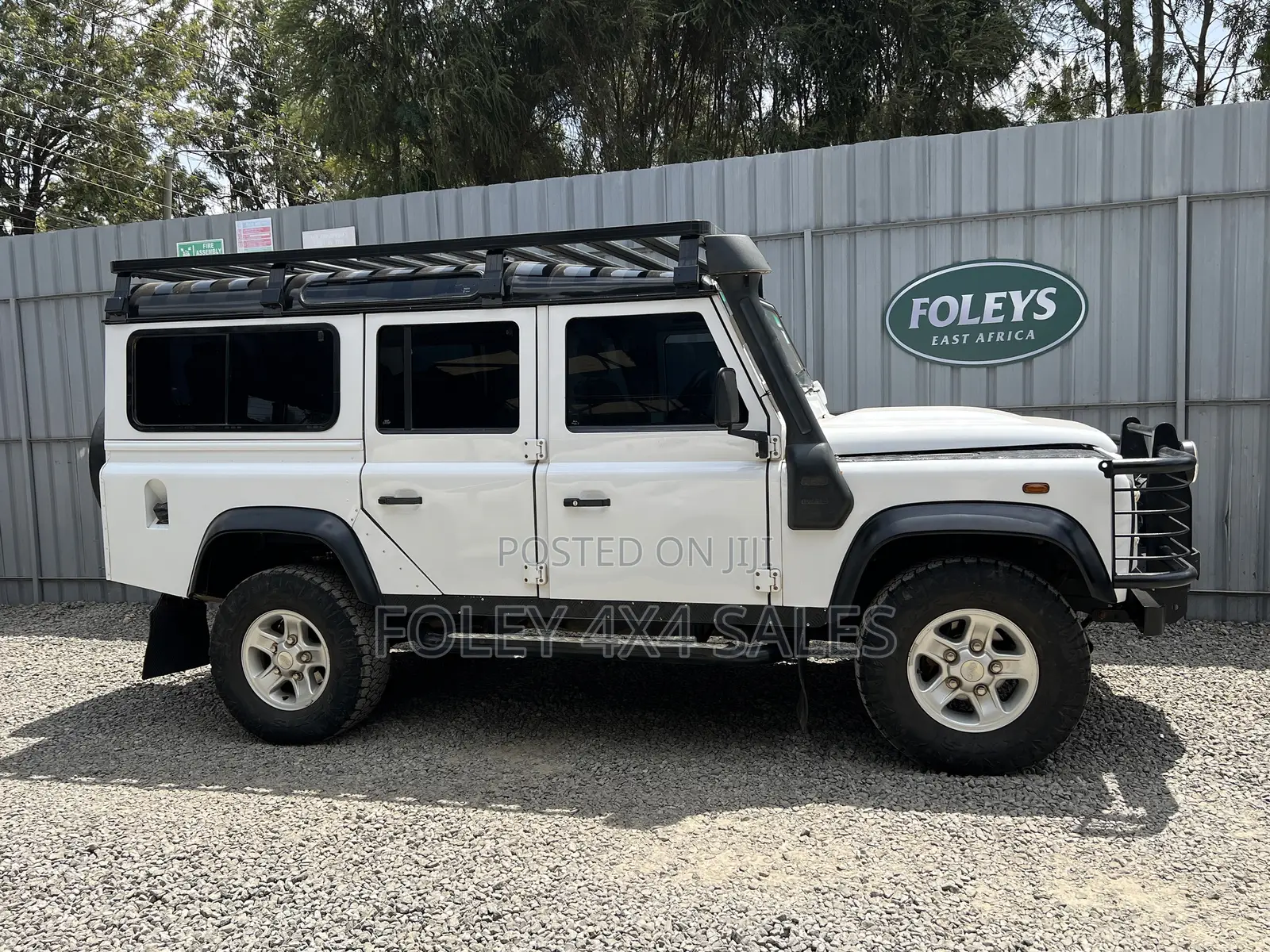 Land Rover Defender 2014 White