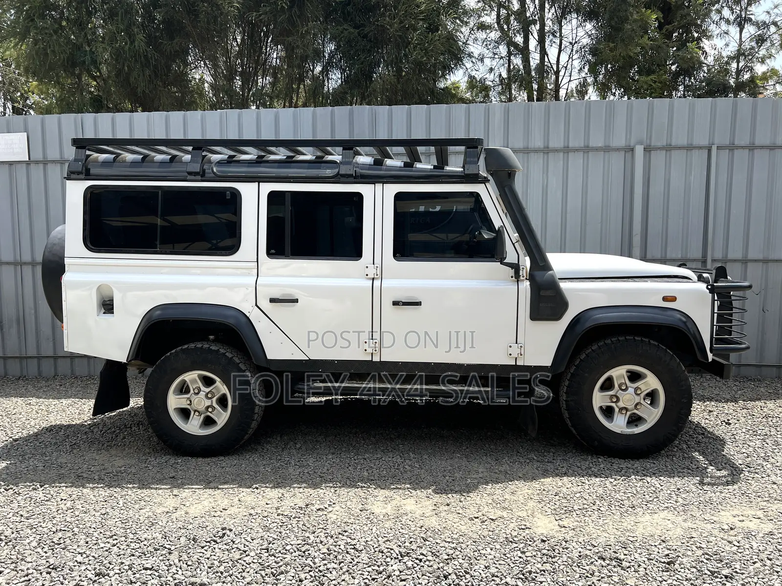 Land Rover Defender 2014 White