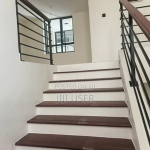 4bdrm Apartment in General Mathenge, Westlands for rent