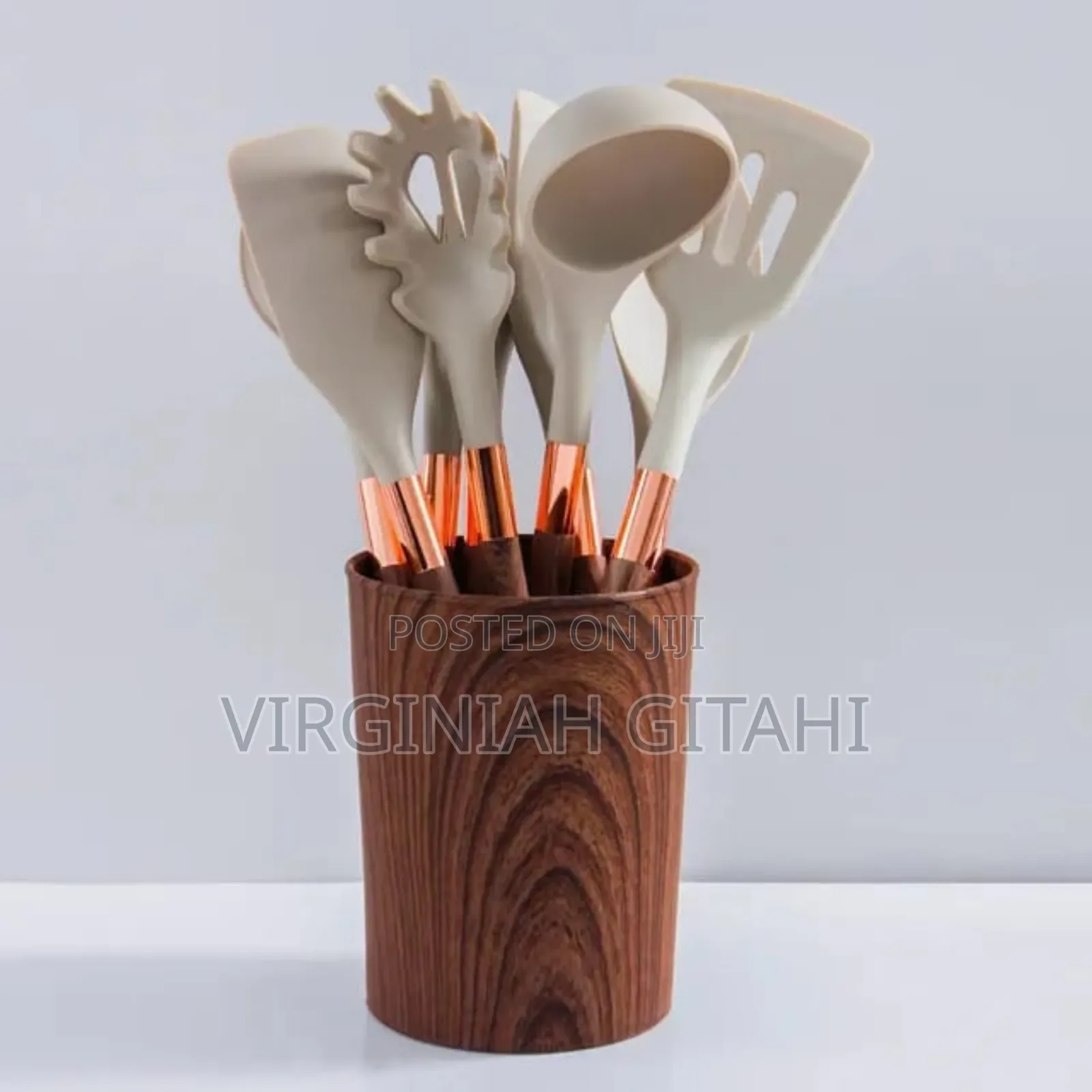 *11pcs Silicone Spoon Set*
Colours: As Displayed
