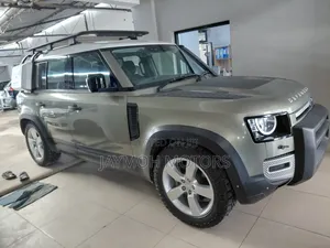 Land Rover Defender 2021 Green