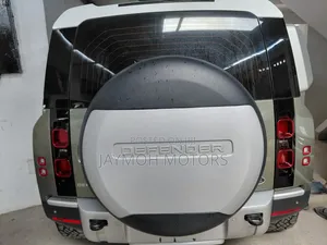 Land Rover Defender 2021 Green