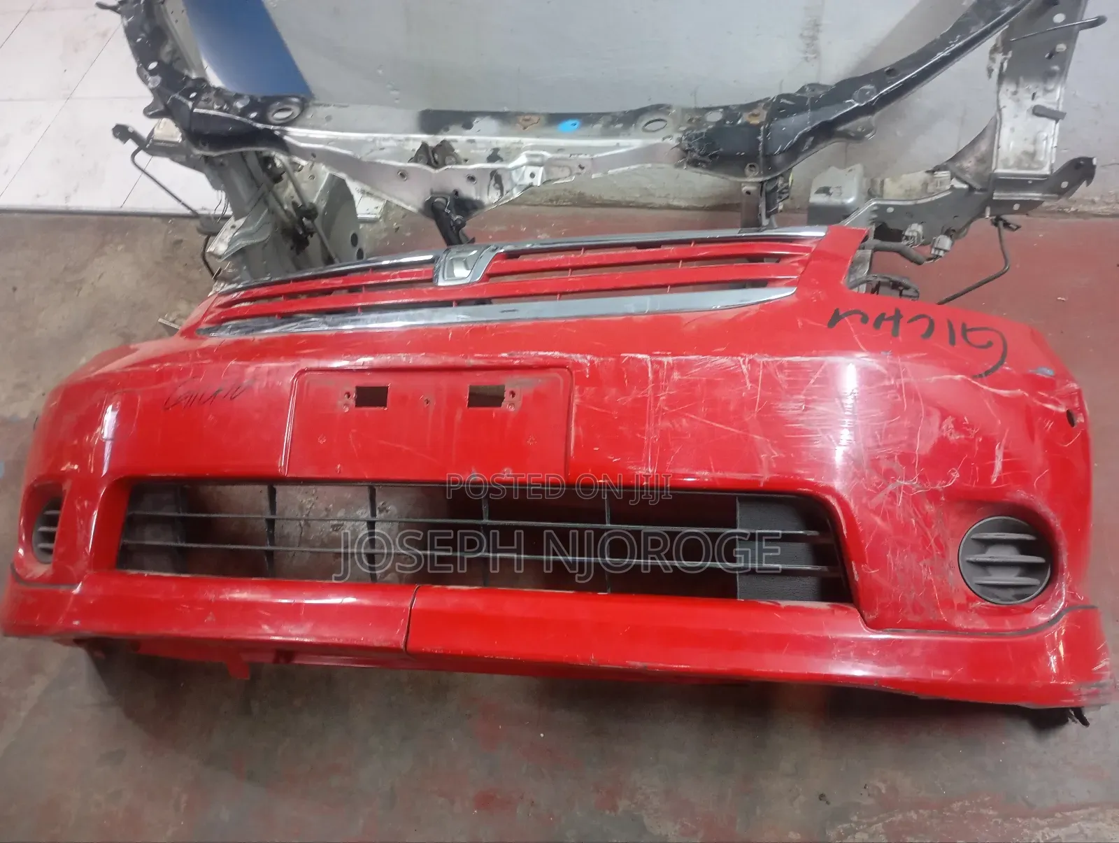 Raum 2005 Front Bumper