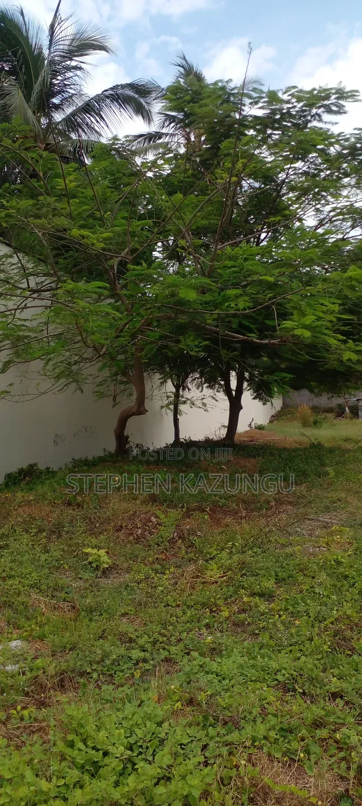1 Acre White Sandy Beach Plot at Galu Beach in Diani.