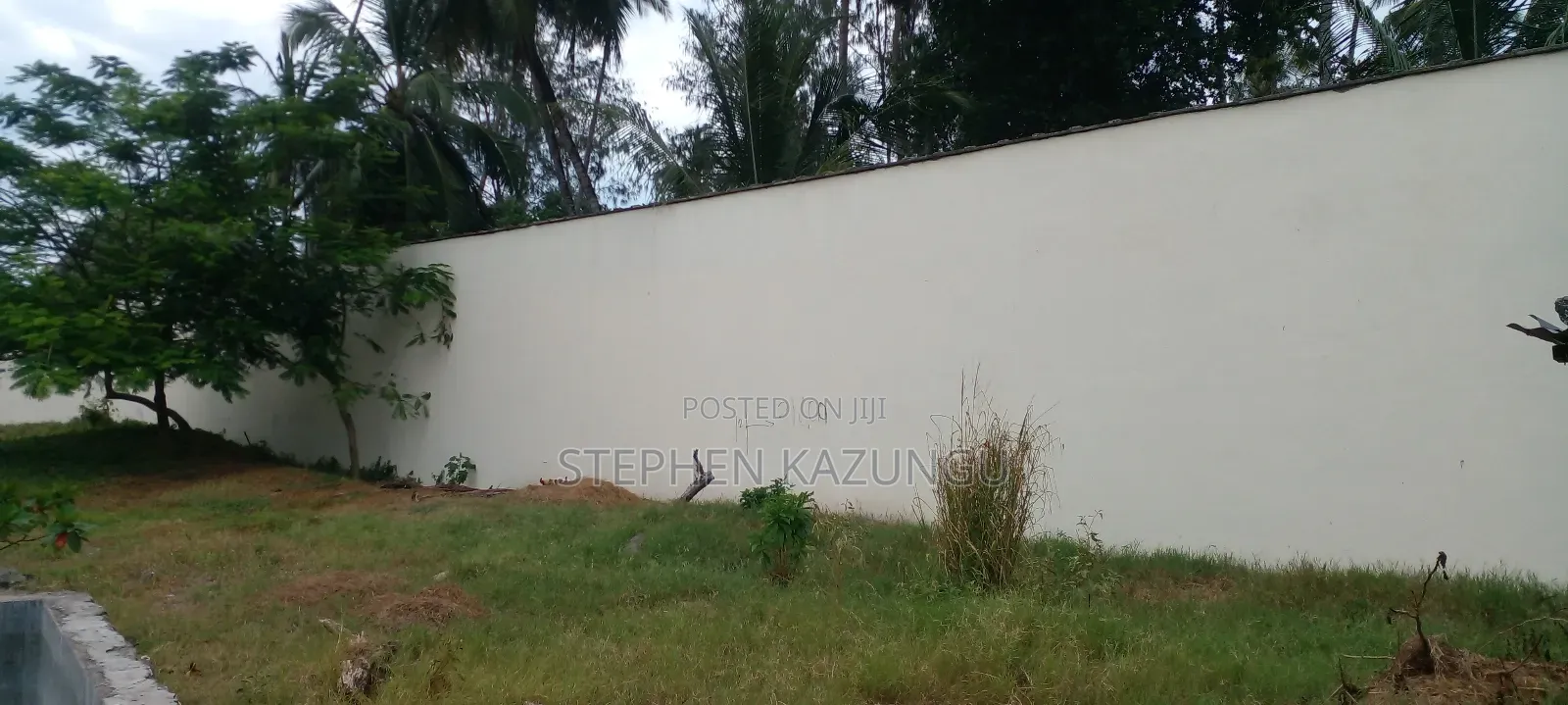1 Acre White Sandy Beach Plot at Galu Beach in Diani.