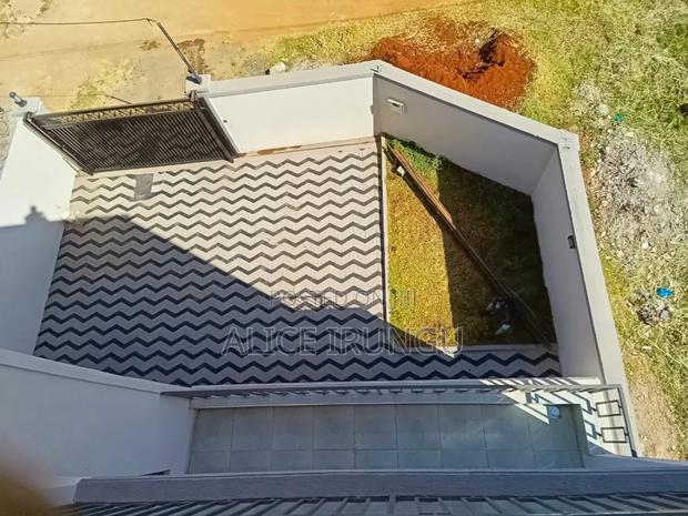 4bdrm Mansion in Membley Estate for sale - thumbnail 9