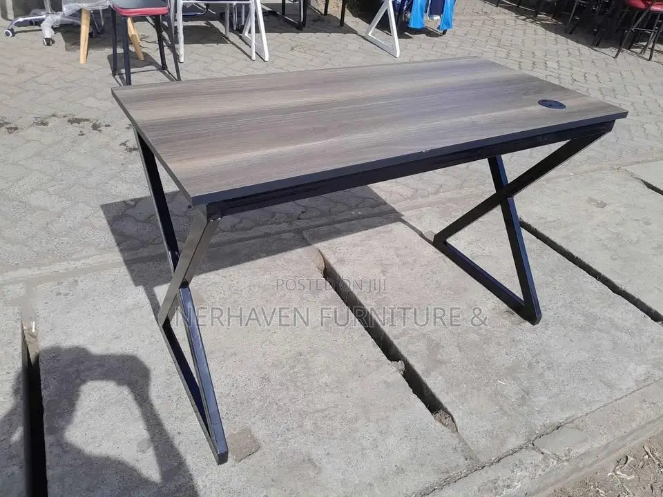 Computer Desk Nairobi – Affordable Office Table