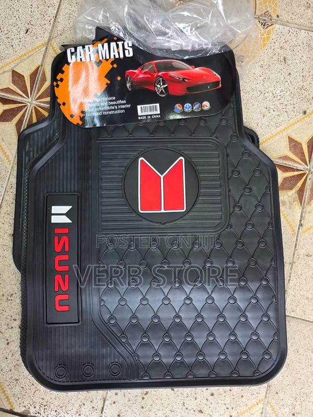 Isuzu 5 Seater Floormat - main view