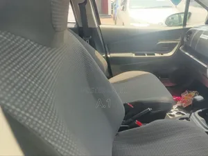 Toyota Vitz 2019 Gray