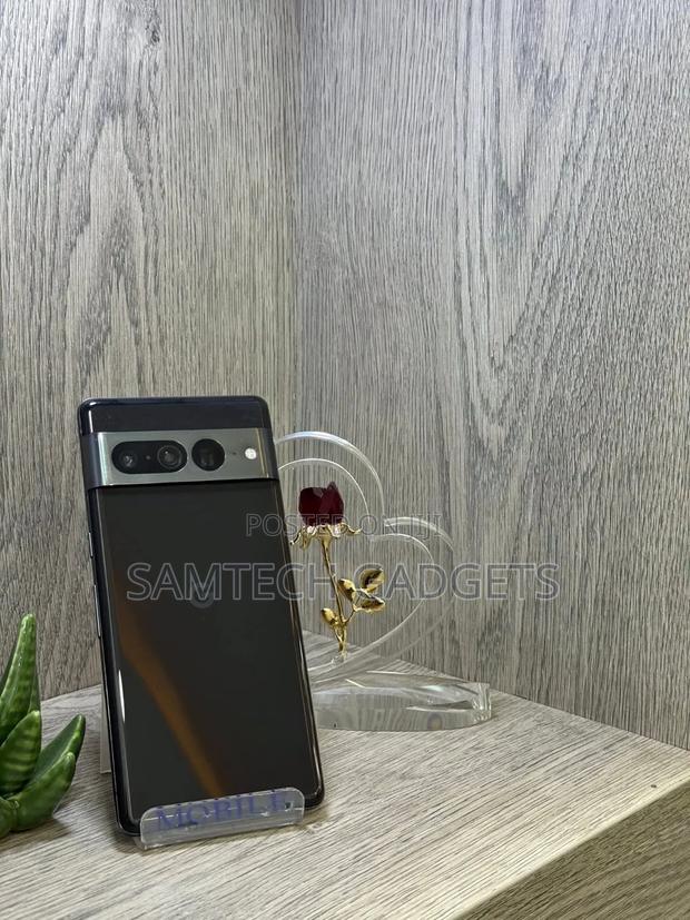 Google Pixel 7 Pro 128 GB Black - thumbnail 3