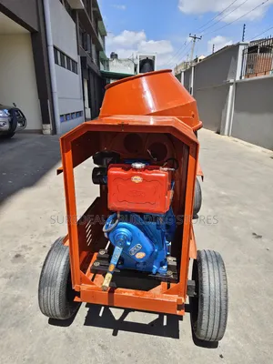 Diesel-powered Concrete Mixer,500 Ltrs Drum Capacity