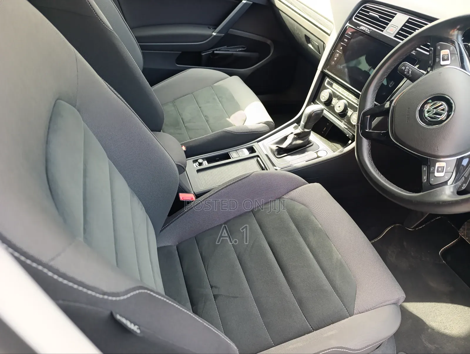 Volkswagen Golf 2019 White