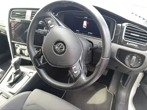 Volkswagen Golf 2019 White