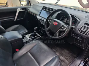 Toyota Land Cruiser Prado 2.8 2019 Matt Black