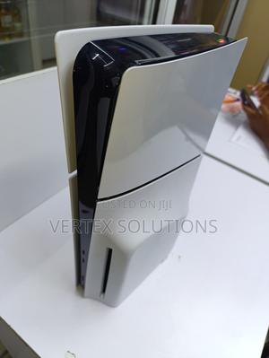 Playstation 5 Slim - thumbnail 2