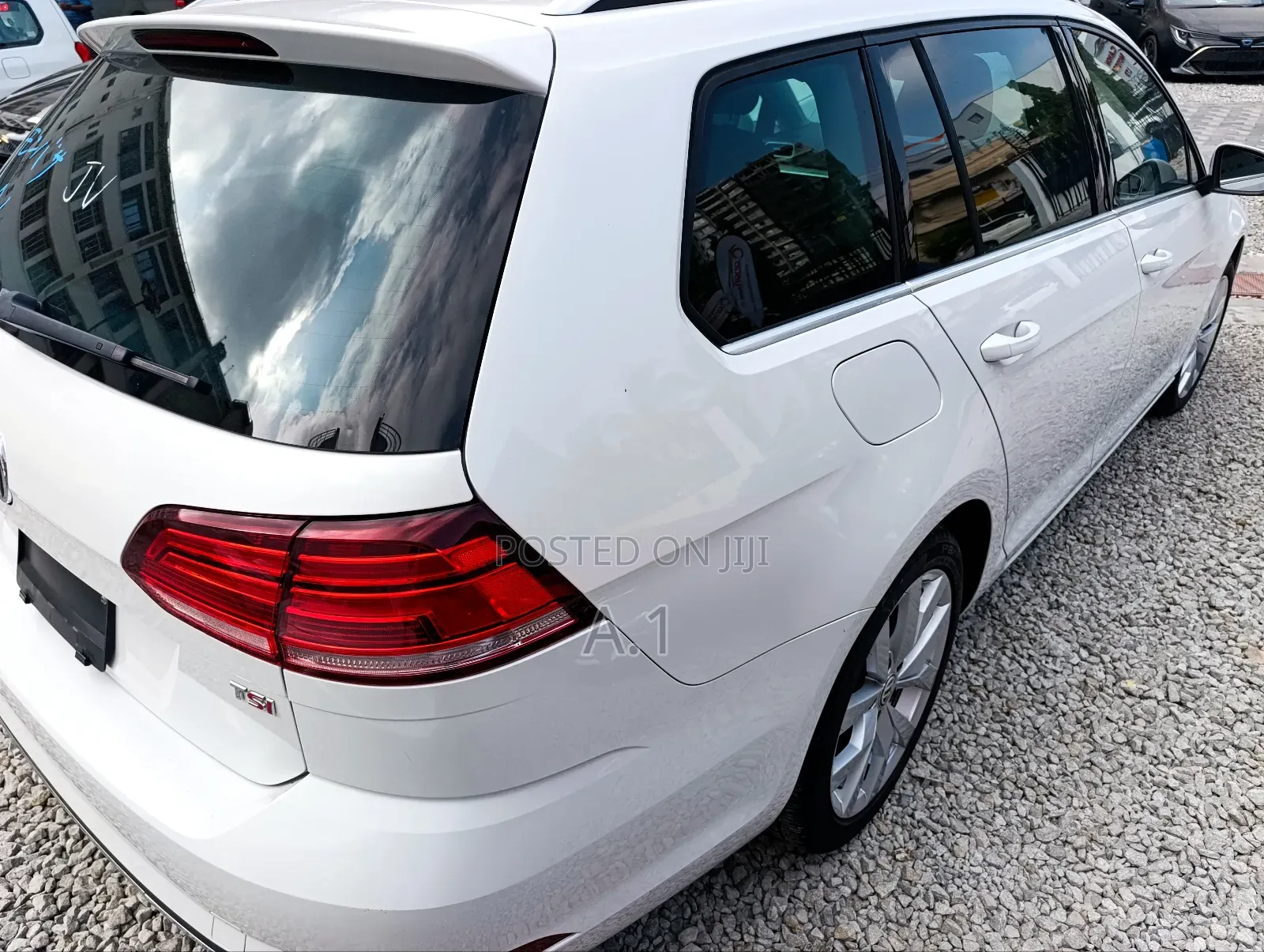 Volkswagen Golf 2019 White
