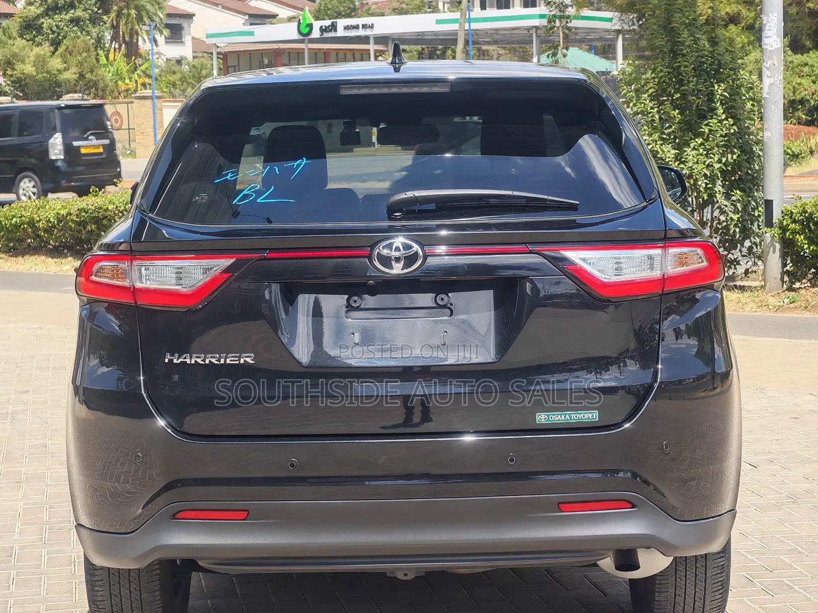 Toyota Harrier 2.0 2019 Matt Black