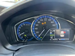 Toyota Axio 2019 Silver