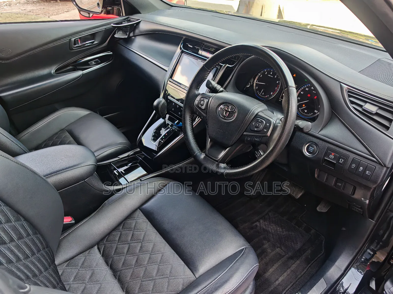 Toyota Harrier 2.0 2019 Matt Black