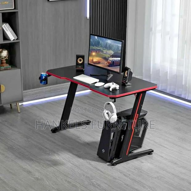 Gaming Computer Desk With Led Lights – Modern Stylish
