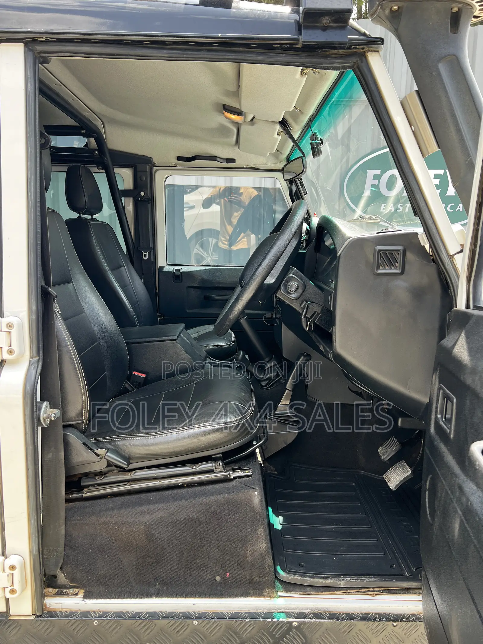 Land Rover Defender 2014 White