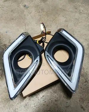 Led Fog Lamp Cover - Hilux Revo