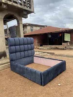 5x6 Classic Grey Chester Bed