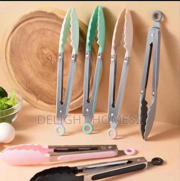 Multi-Purpose Grill/Cook and Serve Tong - main view