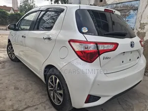 Toyota Vitz 2018 White