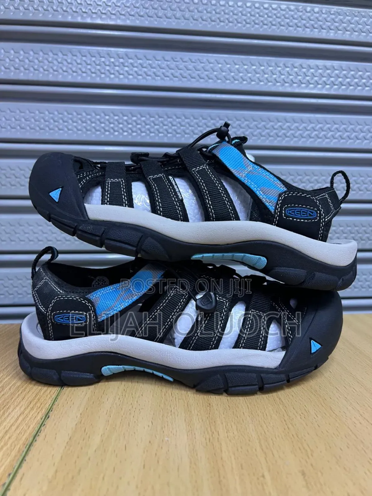 Keen Women's  Newport  H2 Black Blue Colorway