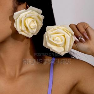 Florals Earrings - main view