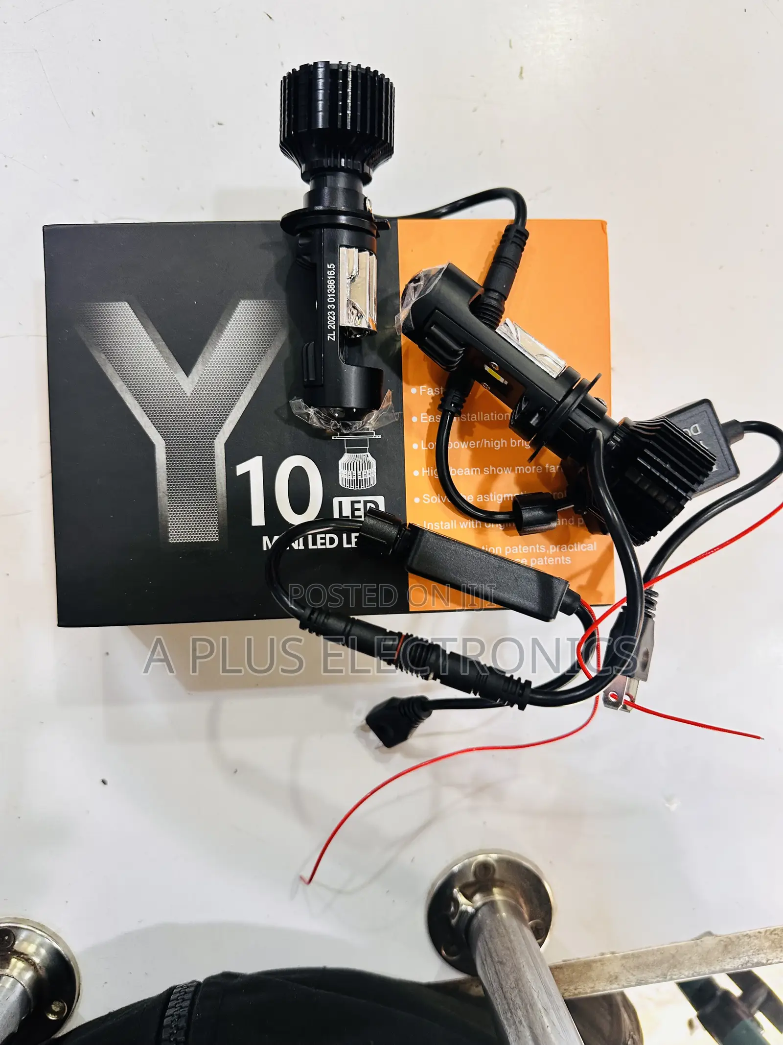 Y10 H7 Mini Projector Led Headlights Car