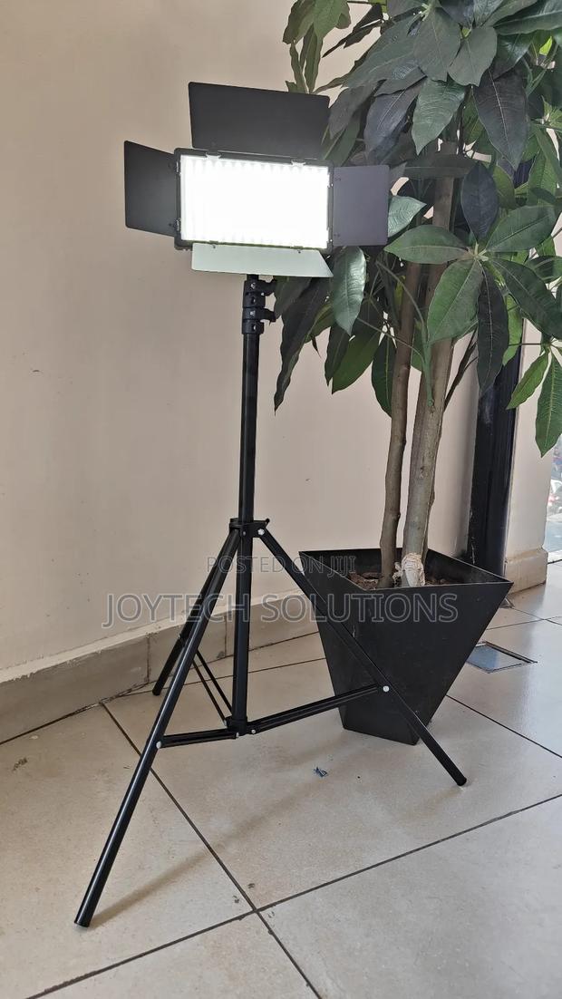 Video Professional Light U600
